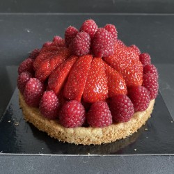 Red fruits tart